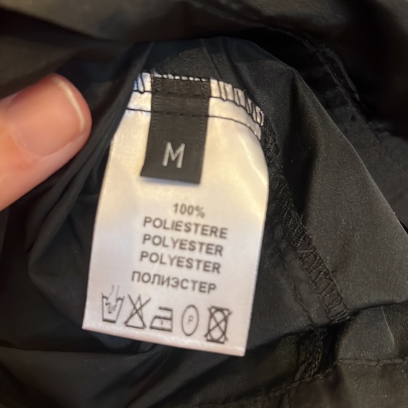 NWT THE ANDAMANE Elsa off the shoulder top. Made in Italy. - Picture 6 of 9